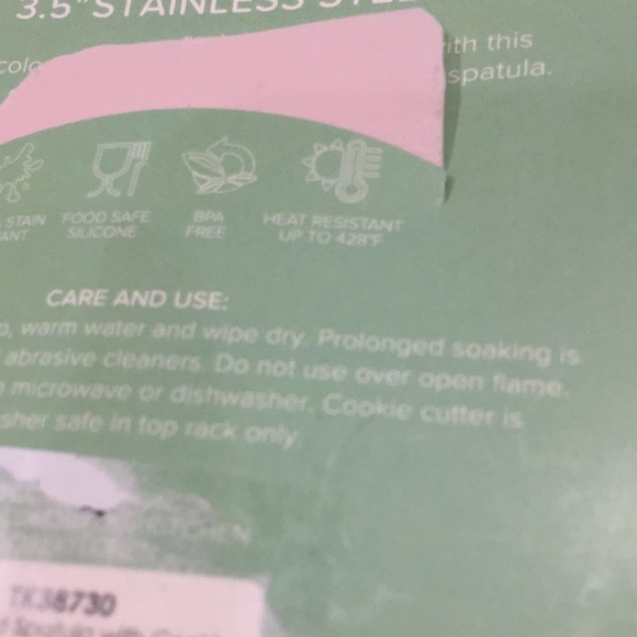 Spring Showers Floral Rainboots Spatula and Flower Cookie Cutter Set NWT - Picture 14 of 16